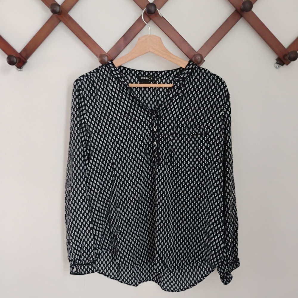 Jessica Black and White Patterned Blouse